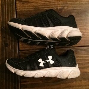 Little boys 13.5 Under Armour Sneakers
